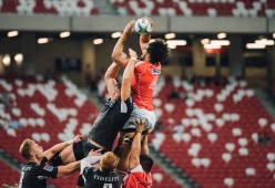 2026国际足联世界杯-双线传奇，穆古鲁扎的防守破壁与TES的极限突破